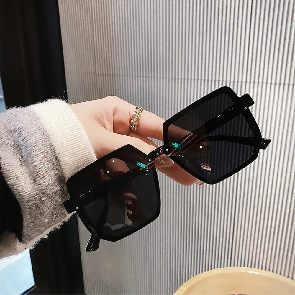 2025 New Anti-ultraviolet Women's Sunglasses Shade Driving Sunglasses Korean Version of The Trend Retro Sun Glasses Women