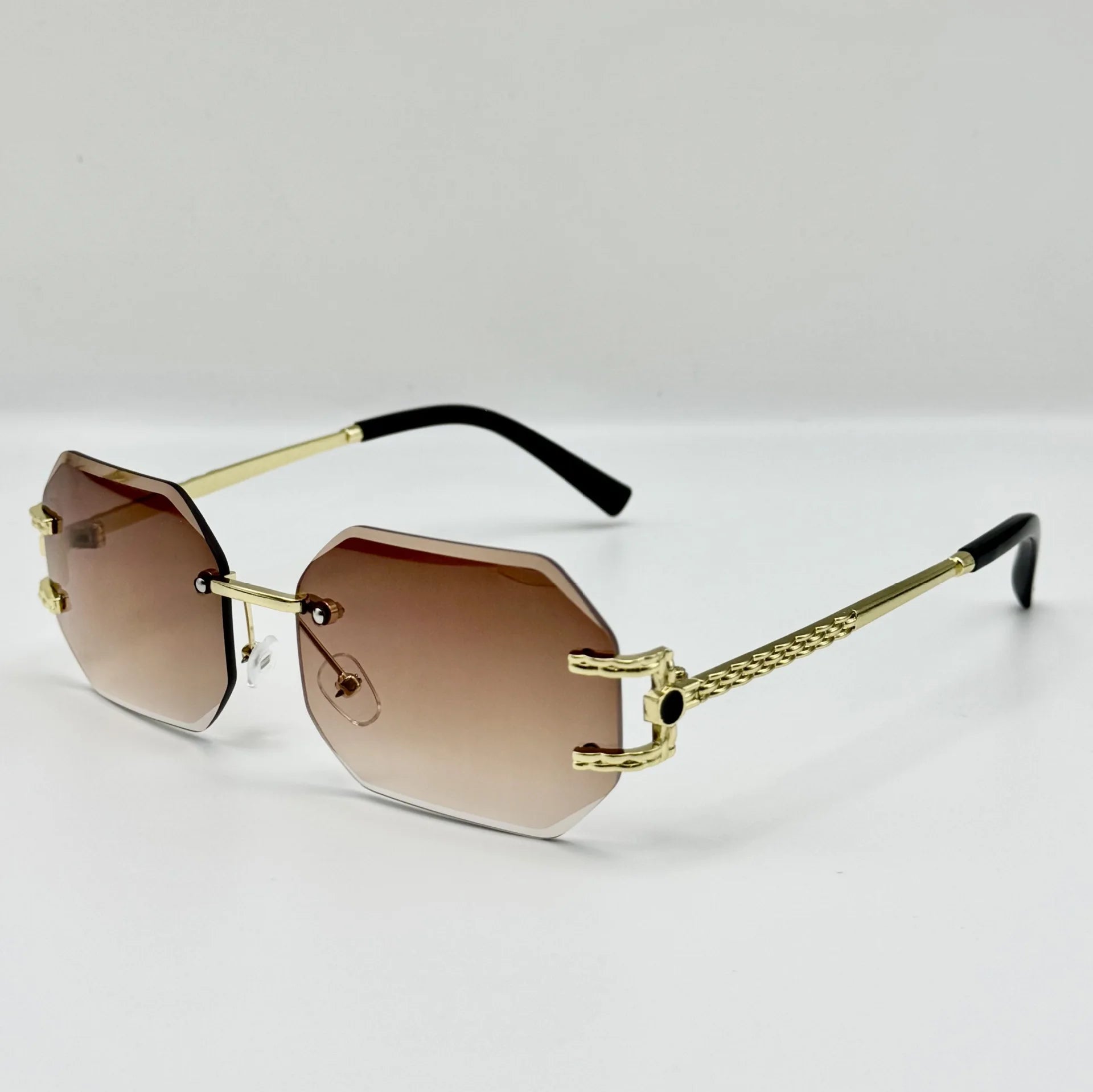 New in Rimless Sunglasses Women 2025 Trendy Fashion Glasses Sunscreen Shades Luxe Femme Lentes De Sol Mujer Lunette Soleil Femme