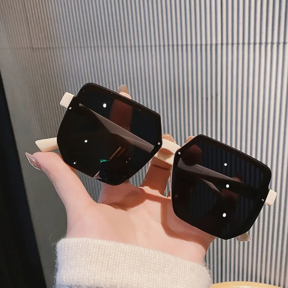 2025 New Anti-ultraviolet Women's Sunglasses Shade Driving Sunglasses Korean Version of The Trend Retro Sun Glasses Women